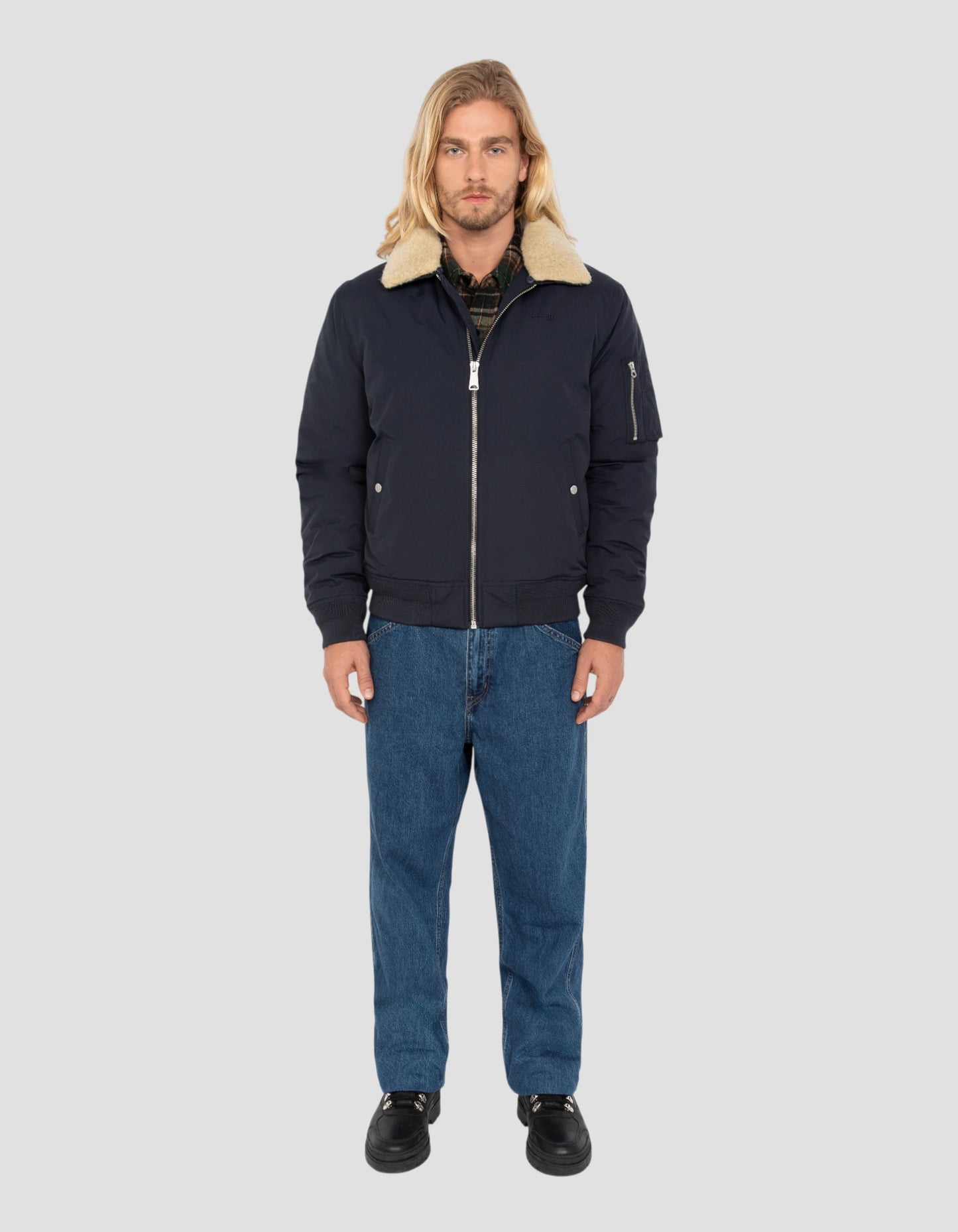 Chaqueta del ejército azul marino y beige