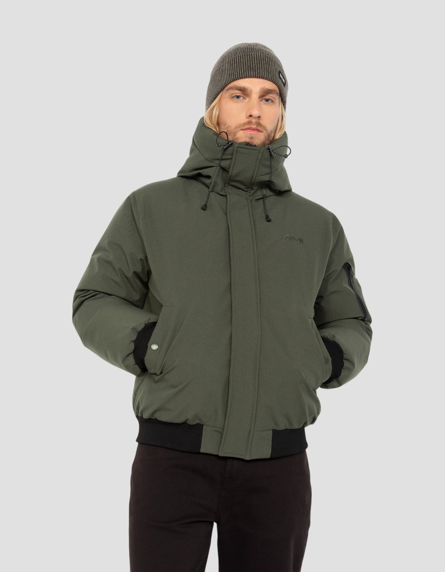 Chaqueta de color caqui con capucha